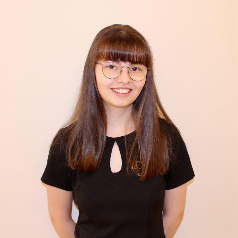 Anisa Love T mansfield waxer